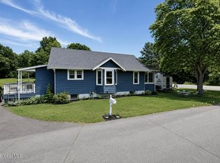 26 Springbrook Road, Troy, NY 12180