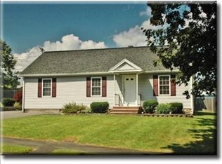 4 Shepley St, Andover, MA 01810