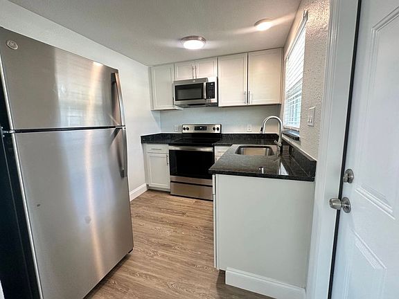 5th image of 45 & 55 W Fray St #6