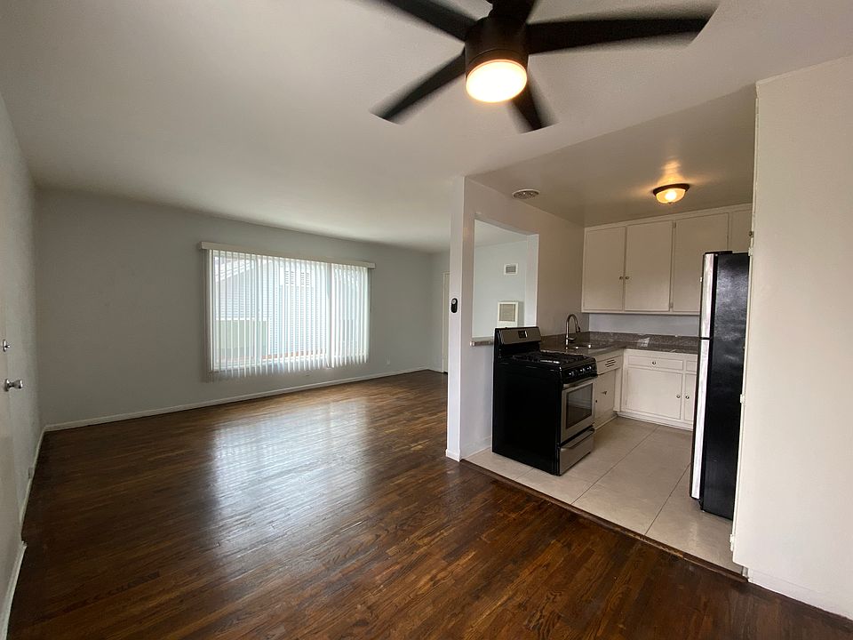 1st image of 7151 Fountain Ave APT 4