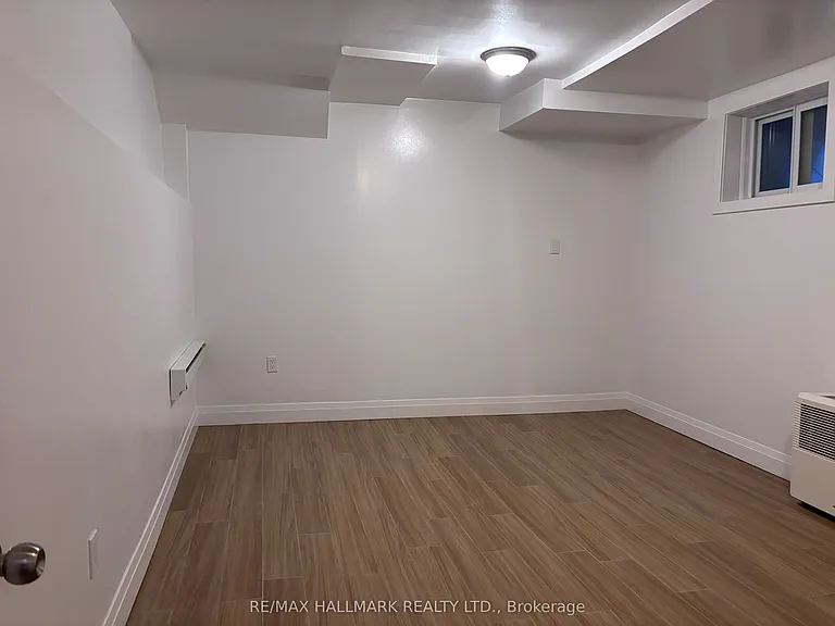 122 Baldwin St #2 — Photo 9