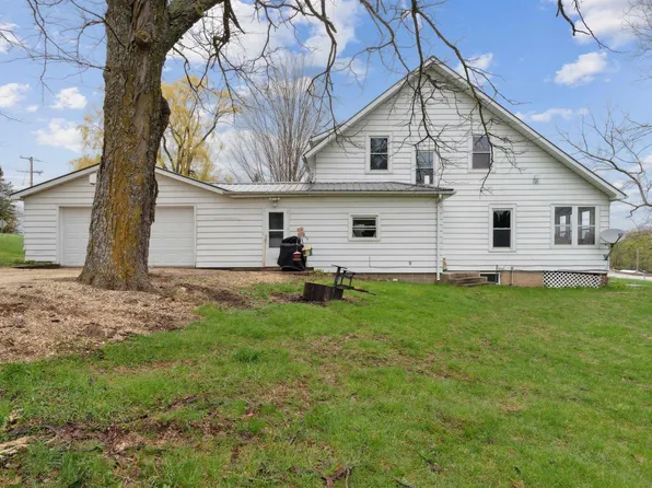 3120 231st Ave, Hopkinton, IA 52237