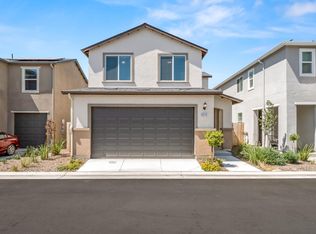 6274 E Riesling Dr, Fresno, CA