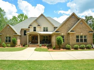 1126 Glenloch Rd, Roopville, GA 30170