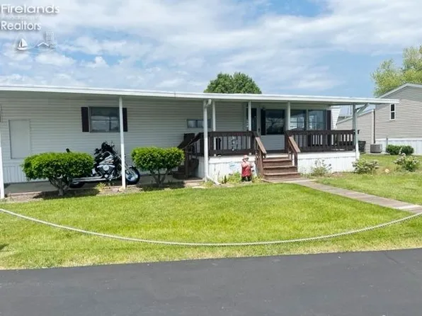 1859 NE Catawba Rd #4475-115, Pt Clinton, OH 43452