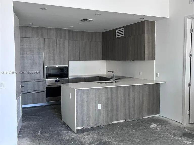 17550 Collins Ave #1004 — Photo 15