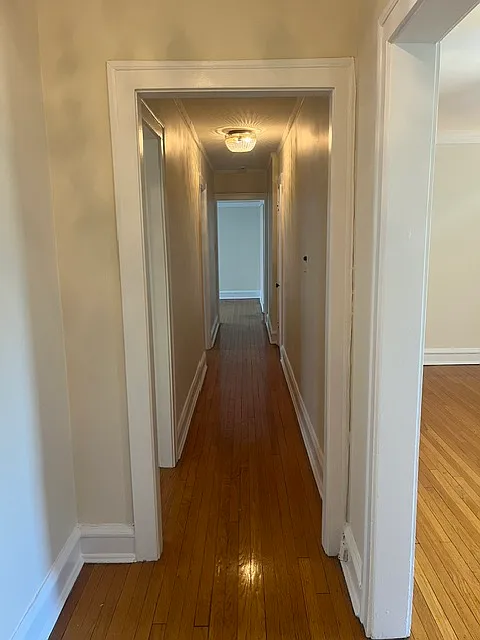 Rarely Available 2 Bed with Great Location Near El & Metra! Parking Available! — Photo 4