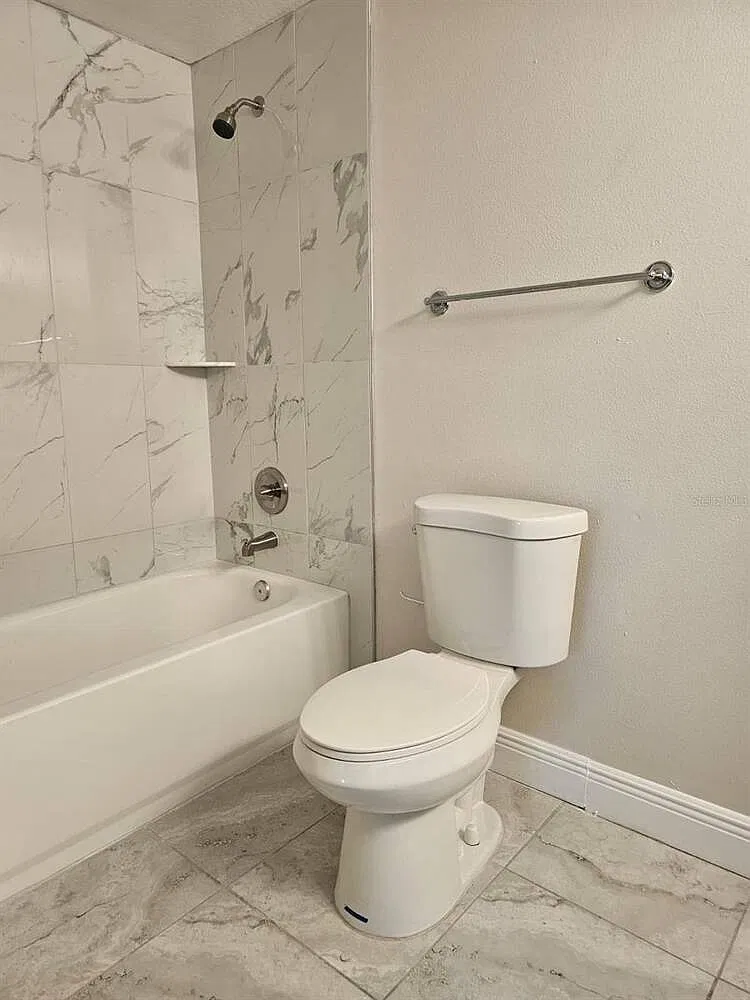 3 bed, 2.0 bath, 1200 sqft, $1,950 — Photo 4
