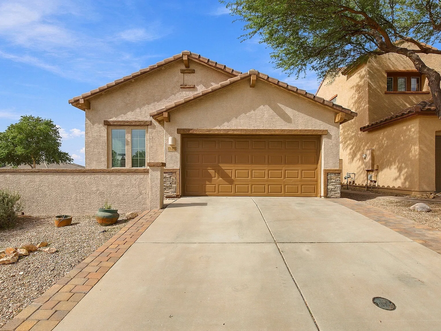 4 bed, 1800 sqft, $2,100 — Photo 1