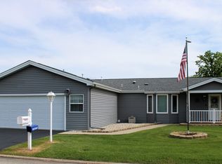 2811 Polo Ct, Grayslake, IL 60030