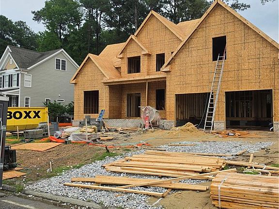 3rd image of 1221 Founders Pointe Trl