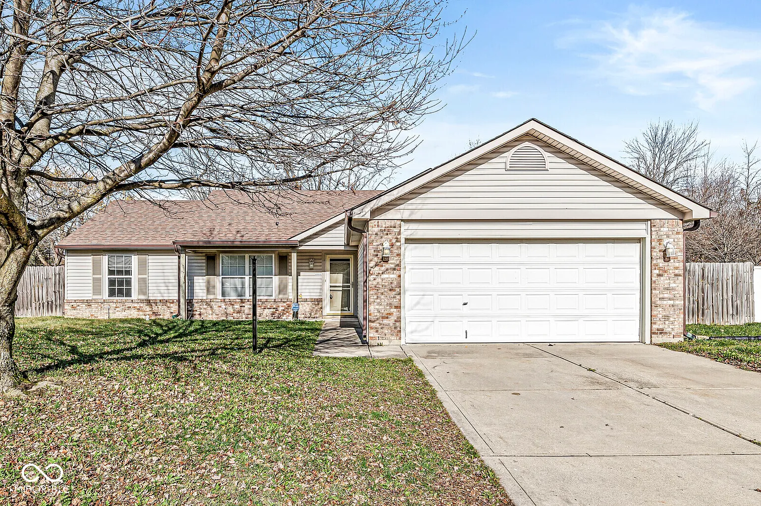 5442 Claybrooke Dr photo 1