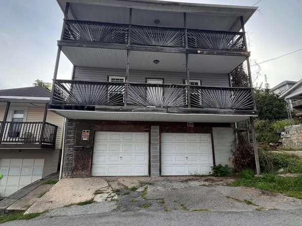 1010 Fay St, Fairmont, WV 26554