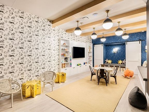 5th image of 67 Wall St APT 16F