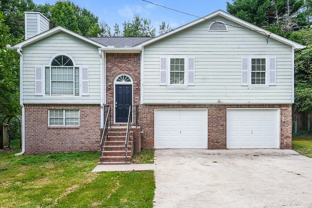 3 bed, 2.5 bath, 1680 sqft, $1,840 — Photo 1