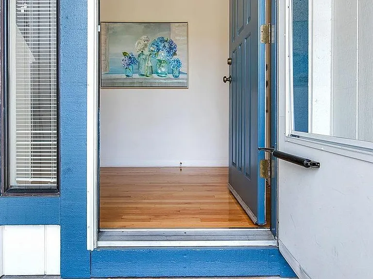 7835 Medallion Way — Photo 2