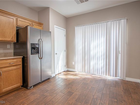 5th image of 3411 Regent Diamond Ave