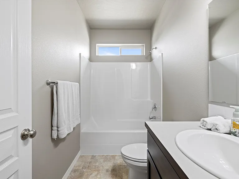 275 Wishkah Dr — Photo 5