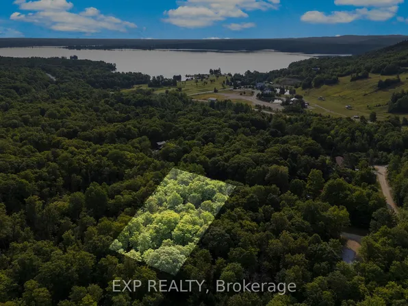 2 Crestview Dr, Greater Madawaska, ON K0J 1H0