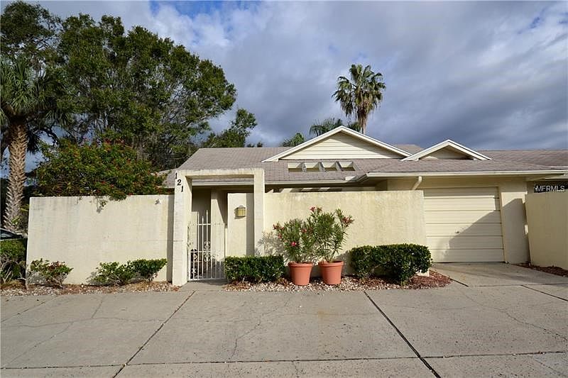 1st image of 121 Colony South Dr