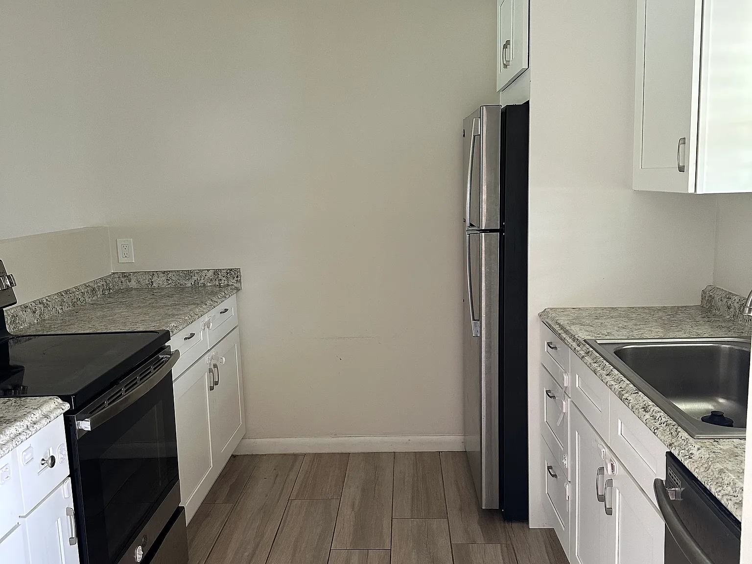 239 Golfpoint Dr — Photo 4