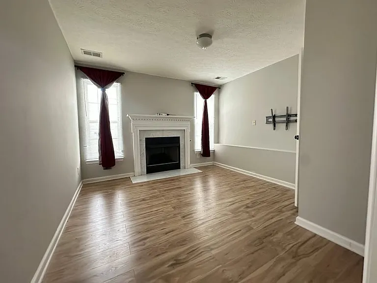 7333 Althorp Way — Photo 22