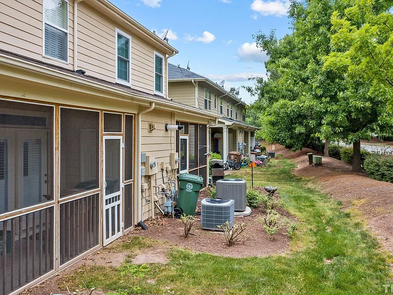 236 Duck Mill Cir — Photo 11