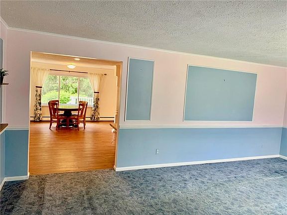 2nd image of 20 Ronnie Ln