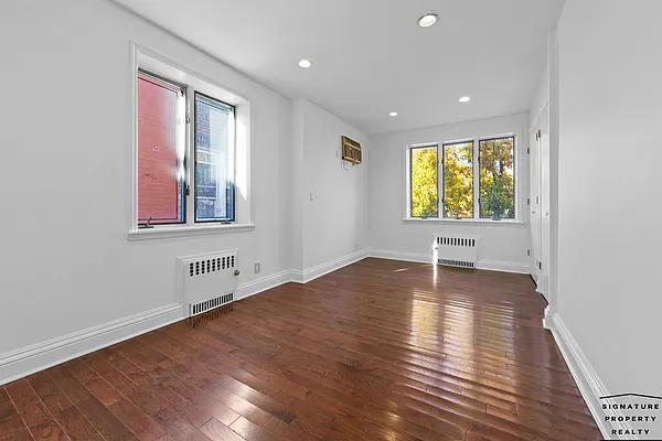 Rented by Signature Property Realty | media 26