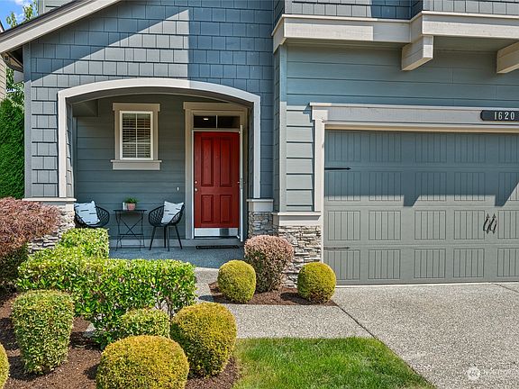2nd image of 1620 98th Avenue SE