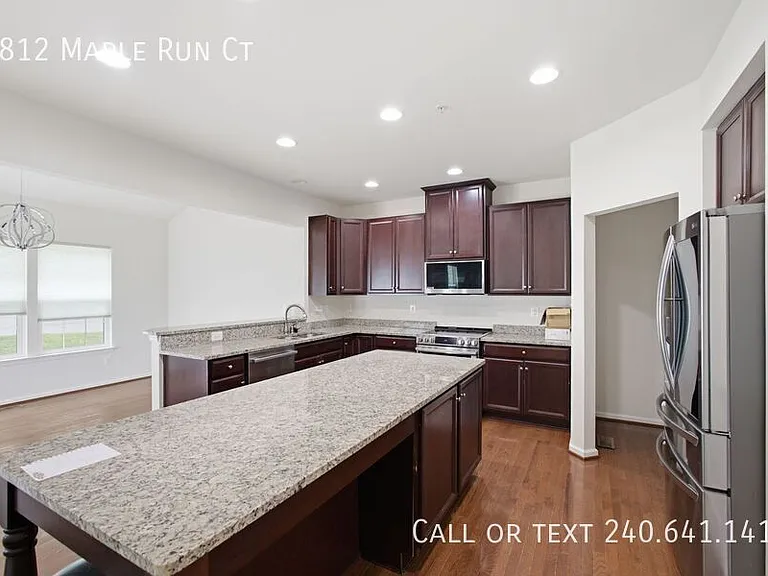 7812 Maple Run Ct — Photo 6