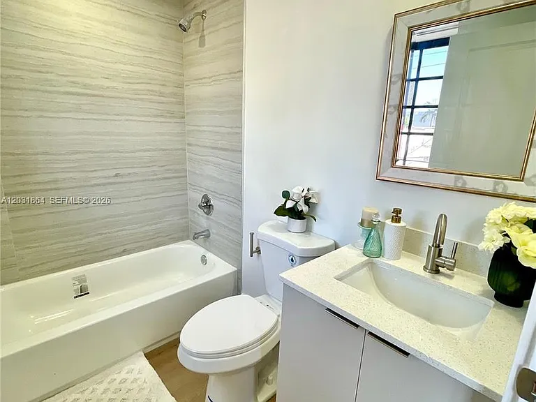 1619 Jefferson Ave #107 — Photo 5