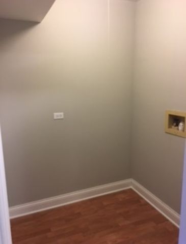 1st image of 1409 N Sterling Ave Unit 103