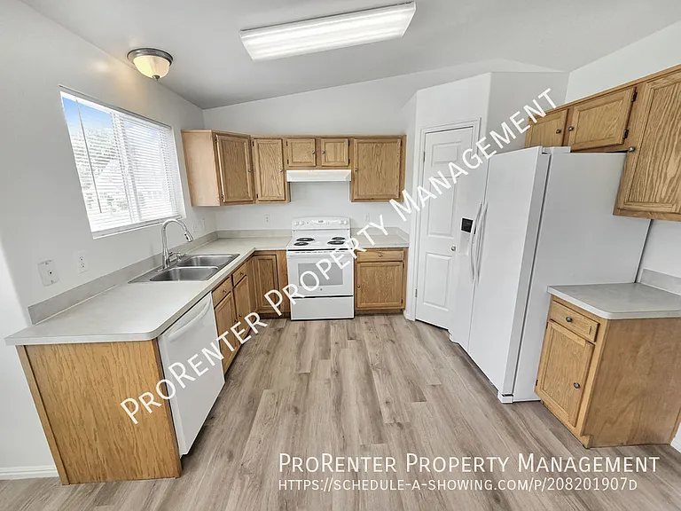 4409 S 900 W — Photo 7