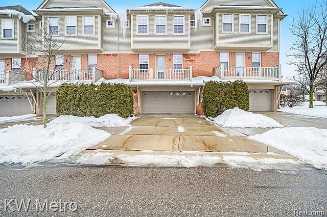 1st image of 5020 Mesa Dr