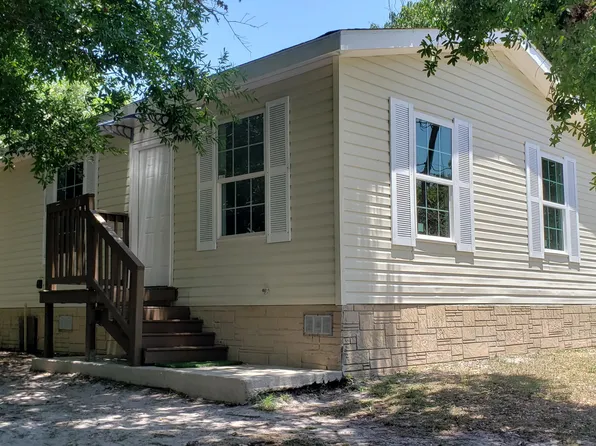 1048 Booker St, Fellsmere, FL 32948