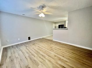 6405 E 152nd St #1, Grandview, MO 64030