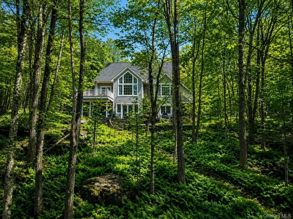51 Homestead Trail, White Lake, NY 12786