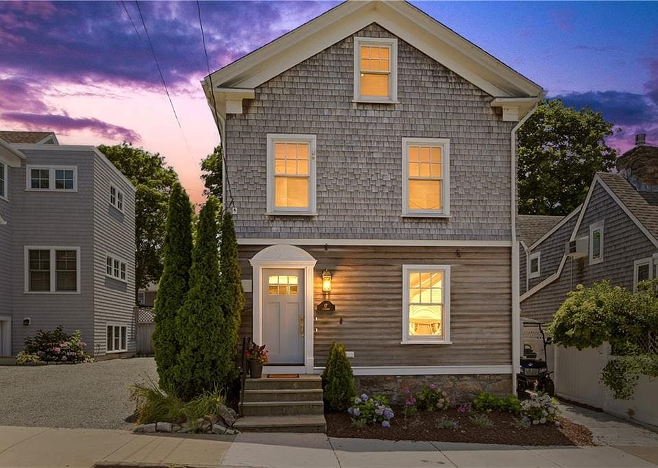 1st image of 17 Dearborn St