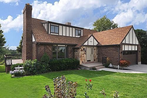 1st image of 7456 S Parkridge Cir