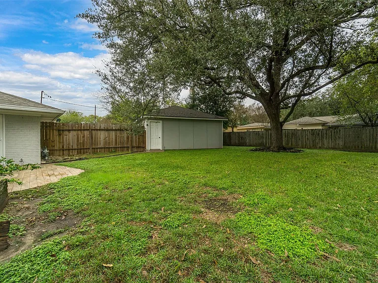 8326 Hazen St — Photo 20