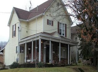 16 Maple Ave #16B, Burgettstown, PA 15021