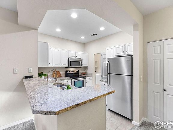 3rd image of 4545 Wheaton Dr #D-370