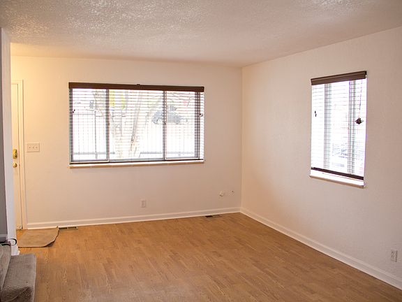 5th image of 5064-5064 W 8th Ave