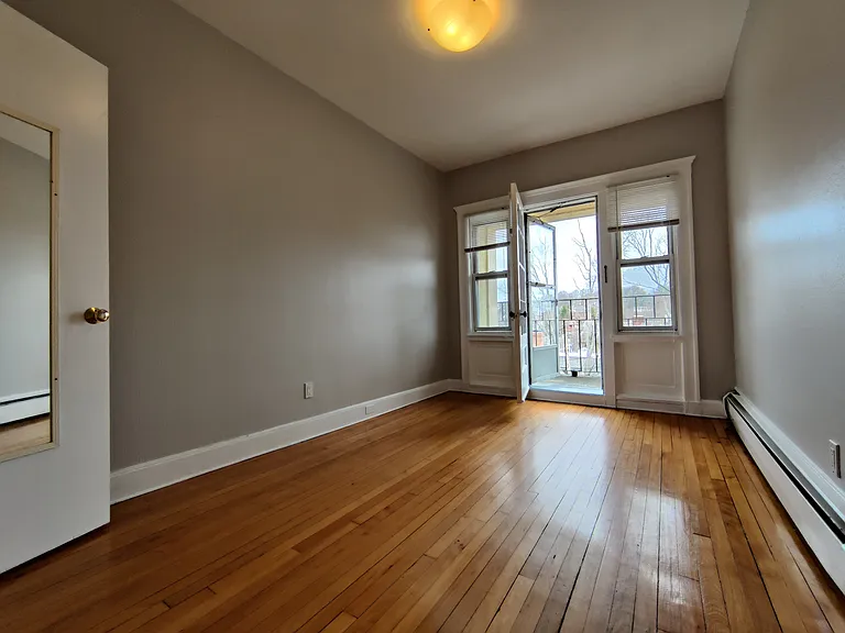 168 Winthrop Rd #2 — Photo 8
