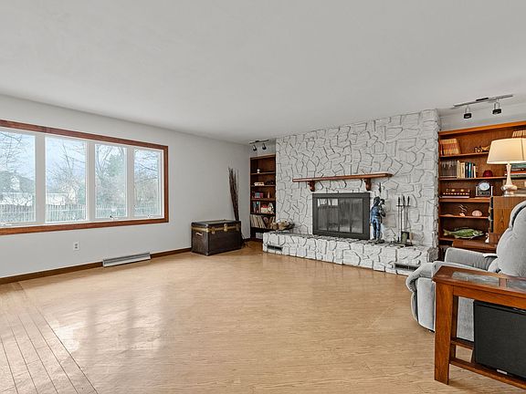 5th image of 24353 S Valley Dr