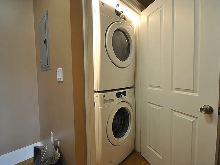 1592 Beacon St — Photo 6