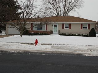 830 E Center St, Juneau, WI 53039