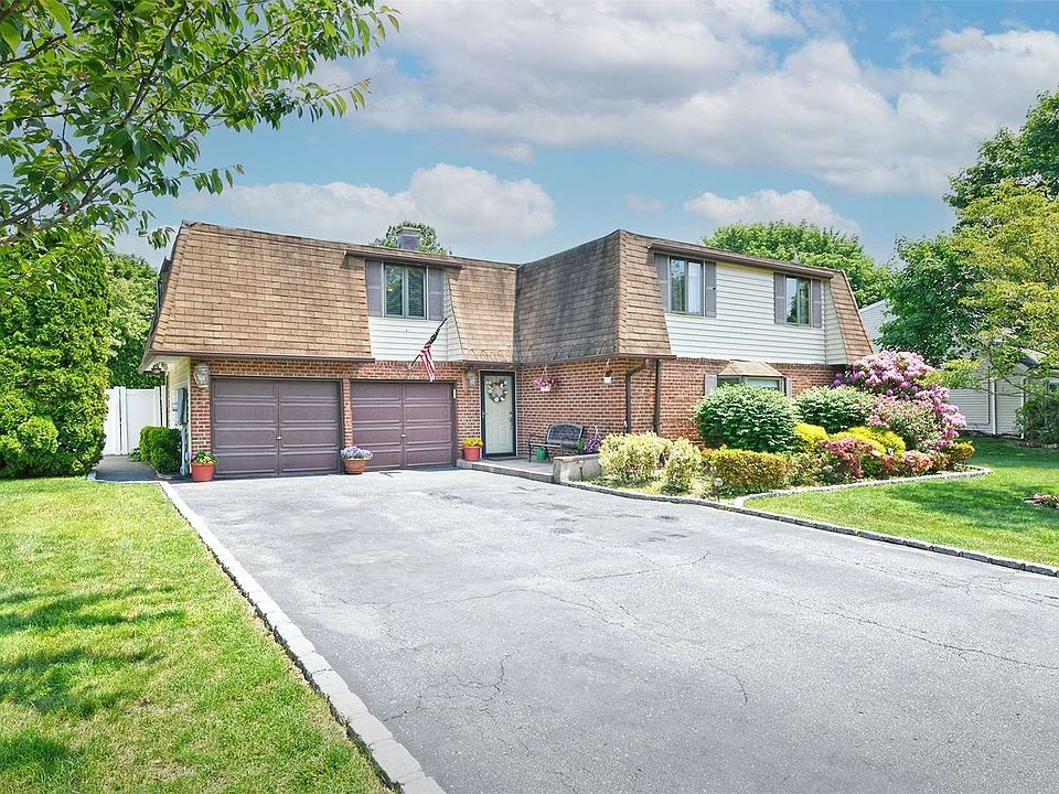 19 White Pine Way, Medford, NY 11763 Zillow