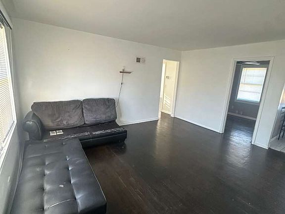 2nd image of 6936 Ewing Ave #6938